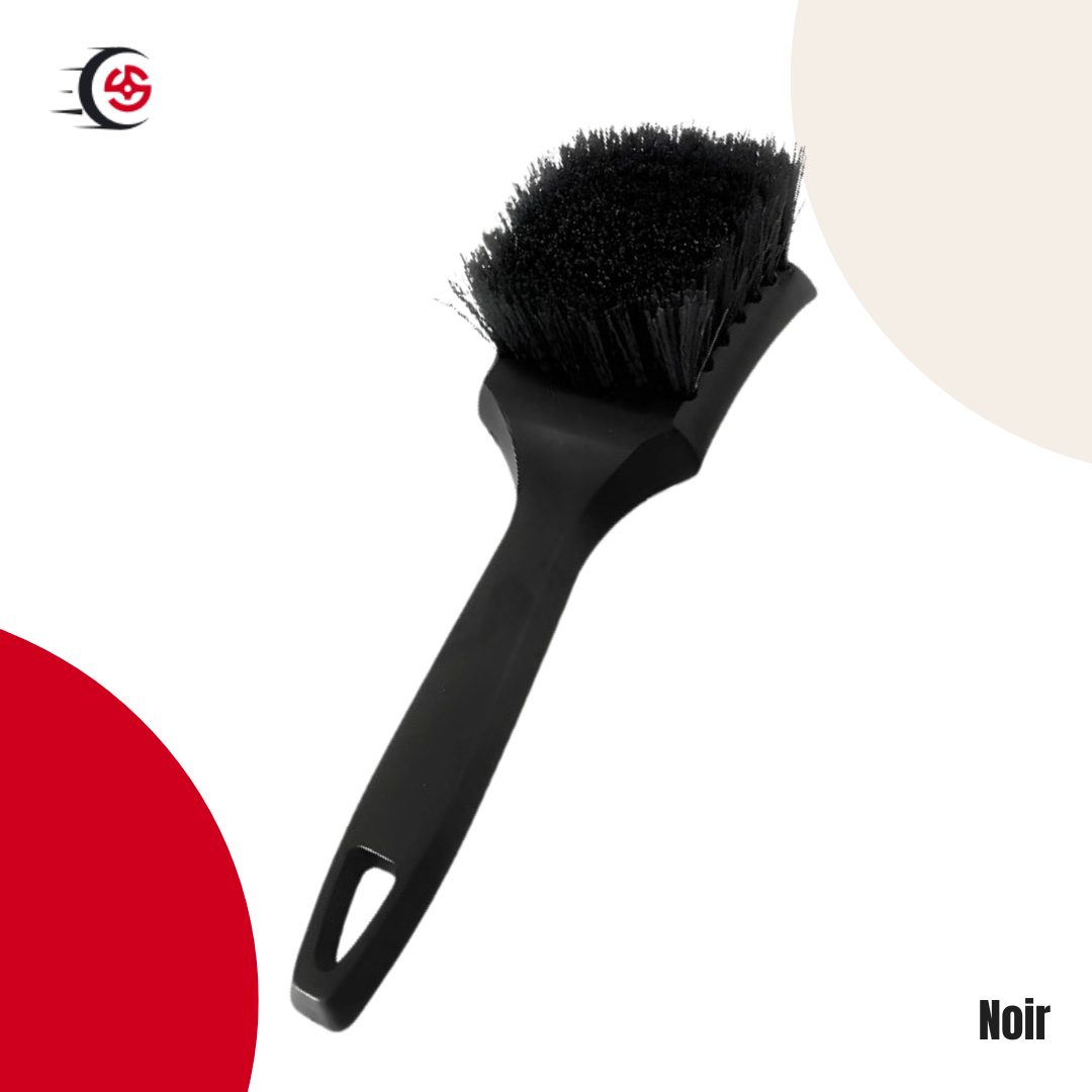 Brosse à jantes noire avec poils résistants et poignée ergonomique pour nettoyage des roues.